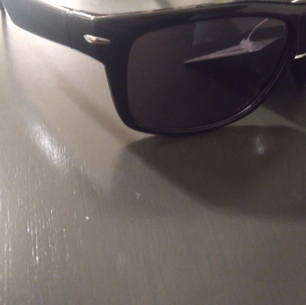 Classic black Sunglasses with silver detailing